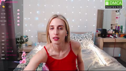 Snapshot of cute_milana chatting on 12/27/24, 02:43 Milana online show from 12/27/24, 02:43