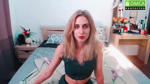Snapshot of cute_milana chatting on 09/12/25, 09:42 Milana online show from 09/12/25, 09:42