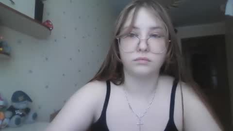 Snapshot of cute_minx chatting on 02/08/25, 11:01 Veronica online show from 02/08/25, 11:01
