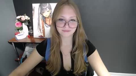 Snapshot of cute_minx chatting on 09/10/25, 06:24 Veronica online show from 09/10/25, 06:24