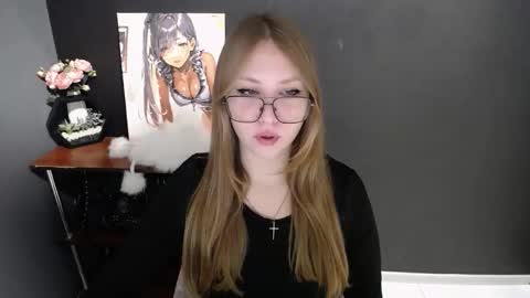 Veronica online show from 12/03/25, 07:38