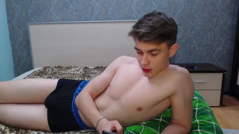Snapshot of cute_oliver chatting on 01/27/25, 07:24 Oliver online show from 01/27/25, 07:24