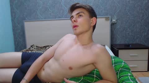 Snapshot of cute_oliver chatting on 01/31/25, 07:40 Oliver online show from 01/31/25, 07:40