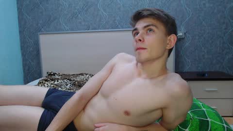 Snapshot of cute_oliver chatting on 02/01/25, 04:46 Oliver online show from 02/01/25, 04:46