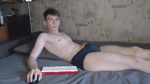 Snapshot of cute_oliver chatting on 10/06/25, 07:06 Oliver online show from 10/06/25, 07:06