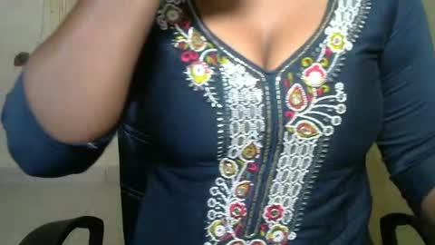 alia online show from 04/24/26, 02:03