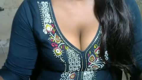 alia online show from 06/01/26, 01:57