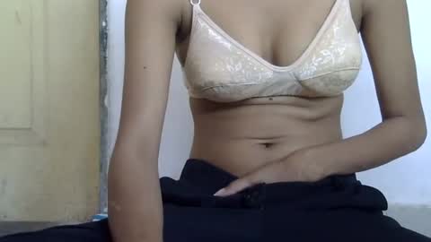 ruhi online show from 07/13/26, 02:14