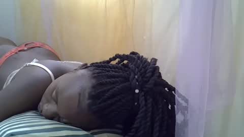 cute_savanna online show from 02/23/25, 12:59