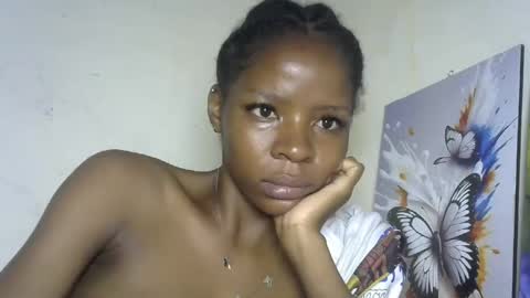 Snapshot of cute_sexy3 chatting on 03/04/25, 05:00 SHARON online show from 03/04/25, 05:00