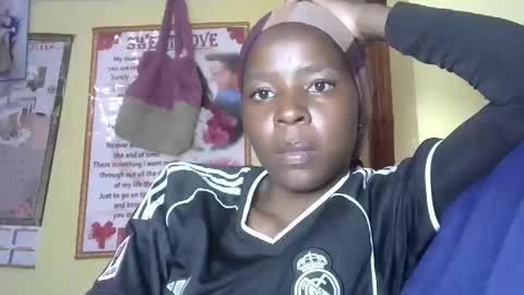 Snapshot of cute_sexy3 chatting on 11/02/25, 12:07 SHARON online show from 11/02/25, 12:07