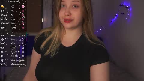 Snapshot of cute_sharloti chatting on 10/30/25, 05:24 Sasha online show from 10/30/25, 05:24