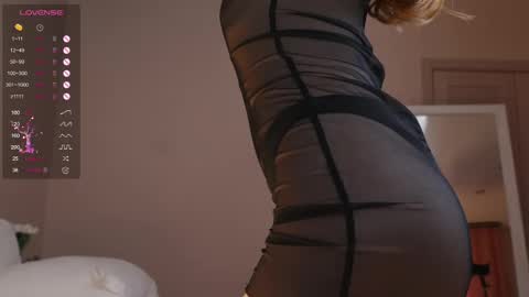 Snapshot of cute_shine chatting on 02/17/25, 08:09  Hey im Kristina Thank you for your support  online show from 02/17/25, 08:09