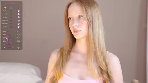 Snapshot of cute_shine chatting on 03/05/25, 07:49  Hey im Kristina Thank you for your support  online show from 03/05/25, 07:49