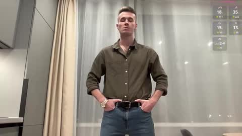 cute_skywalker online show from 11/21/25, 03:05