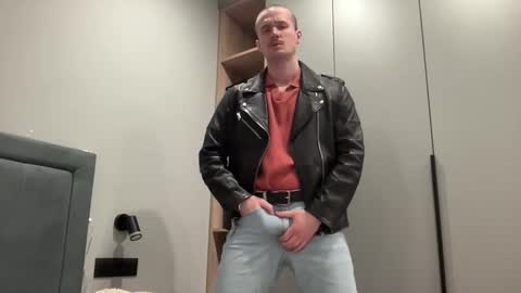 cute_skywalker online show from 01/05/26, 05:27