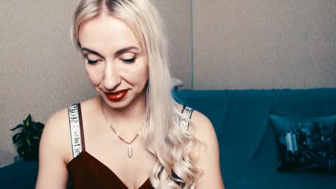 cute_smile_shy online show from 01/18/25, 12:57