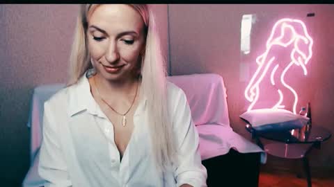 cute_smile_shy online show from 09/08/25, 05:34