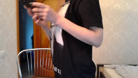 Snapshot of cute_strawberry_ chatting on 12/13/24, 07:15 cute_strawberry_ online show from 12/13/24, 07:15