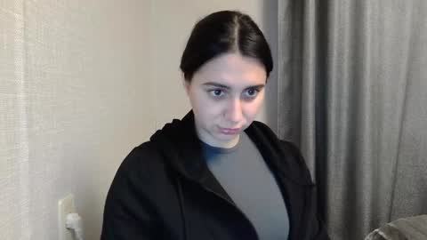 Snapshot of cute_strawberry_ chatting on 12/30/24, 12:31 cute_strawberry_ online show from 12/30/24, 12:31
