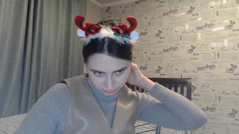 Snapshot of cute_strawberry_ chatting on 12/31/24, 10:12 cute_strawberry_ online show from 12/31/24, 10:12