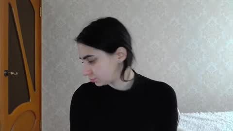 Snapshot of cute_strawberry_ chatting on 02/24/25, 07:33 cute_strawberry_ online show from 02/24/25, 07:33