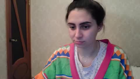 Snapshot of cute_strawberry_ chatting on 02/24/25, 05:42 cute_strawberry_ online show from 02/24/25, 05:42