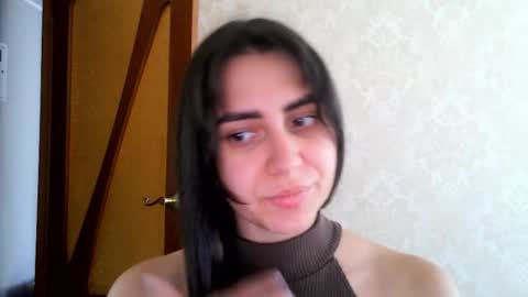 Snapshot of cute_strawberry_ chatting on 09/11/25, 07:30 cute_strawberry_ online show from 09/11/25, 07:30