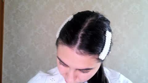 Snapshot of cute_strawberry_ chatting on 10/04/25, 07:39 cute_strawberry_ online show from 10/04/25, 07:39