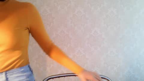 Snapshot of cute_strawberry_ chatting on 10/09/25, 08:12 cute_strawberry_ online show from 10/09/25, 08:12