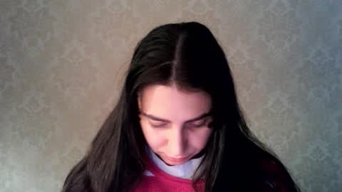 Snapshot of cute_strawberry_ chatting on 10/12/25, 01:10 cute_strawberry_ online show from 10/12/25, 01:10