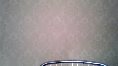 Snapshot of cute_strawberry_ chatting on 10/13/25, 06:52 cute_strawberry_ online show from 10/13/25, 06:52