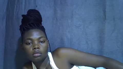 Snapshot of cute_tamara1 chatting on 11/23/25, 04:01 cute_tamara1 online show from 11/23/25, 04:01