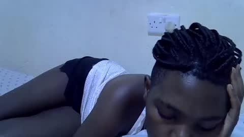 Snapshot of cute_tamara1 chatting on 11/30/25, 01:15 cute_tamara1 online show from 11/30/25, 01:15