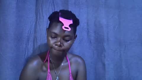 cute_tamara1 online show from 12/22/25, 10:23