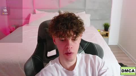 Thomas -  online show from 01/30/25, 08:21