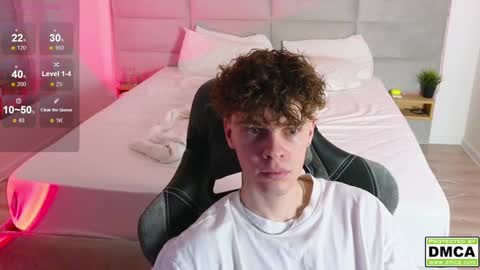 Thomas -  online show from 02/04/25, 06:06