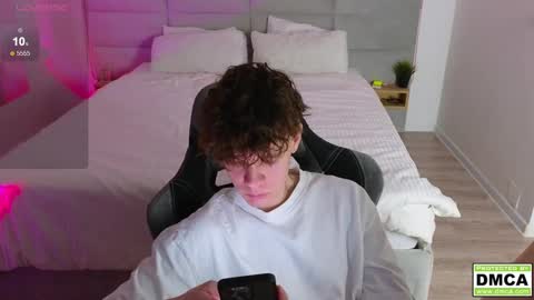 Thomas -  online show from 02/10/25, 08:31