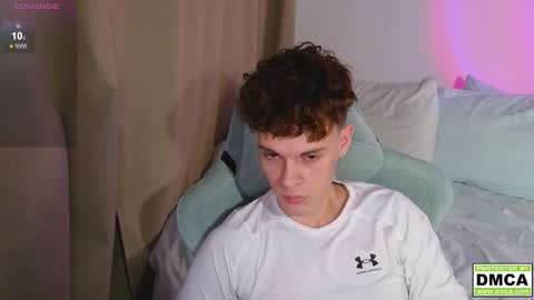 Thomas -  online show from 12/04/25, 07:44