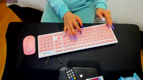 Snapshot of cute_tory chatting on 02/21/26, 07:37 Tory online show from 02/21/26, 07:37