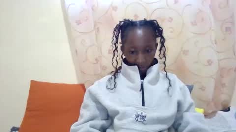 Snapshot of cute_xeniah chatting on 10/05/25, 04:11 cute_xeniah online show from 10/05/25, 04:11