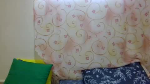 Snapshot of cute_xeniah chatting on 10/16/25, 03:51 cute_xeniah online show from 10/16/25, 03:51