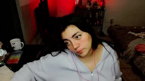 Snapshot of cuteambervi chatting on 10/16/25, 12:22 Princess Amber online show from 10/16/25, 12:22