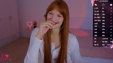 Snapshot of cuteariel7 chatting on 09/27/25, 01:38 Ariel online show from 09/27/25, 01:38