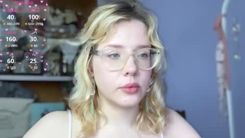 Snapshot of cuteasfuck_ chatting on 03/07/25, 11:18 Amy online show from 03/07/25, 11:18