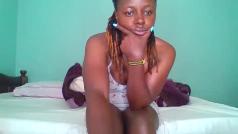 Snapshot of cuteberry87 chatting on 02/02/26, 07:51 Cuteberry87 online show from 02/02/26, 07:51