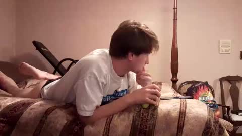 Snapshot of cuteboii29 chatting on 02/22/25, 03:01 cuteboii29 online show from 02/22/25, 03:01