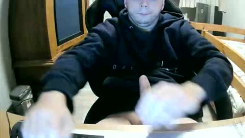 Cuteboy090 online show from 10/29/25, 12:18