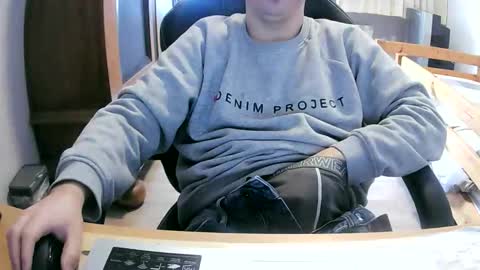 Cuteboy090 online show from 04/18/26, 10:19