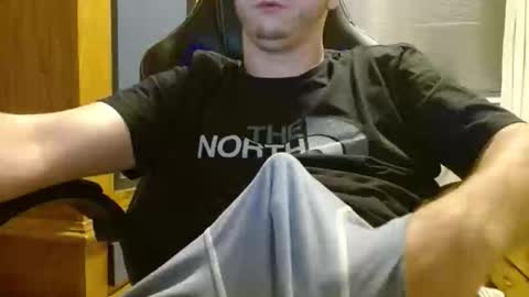 Cuteboy090 online show from 06/03/26, 06:13